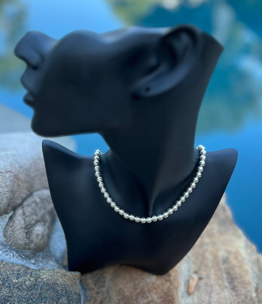 D'argento Magnetica Necklace